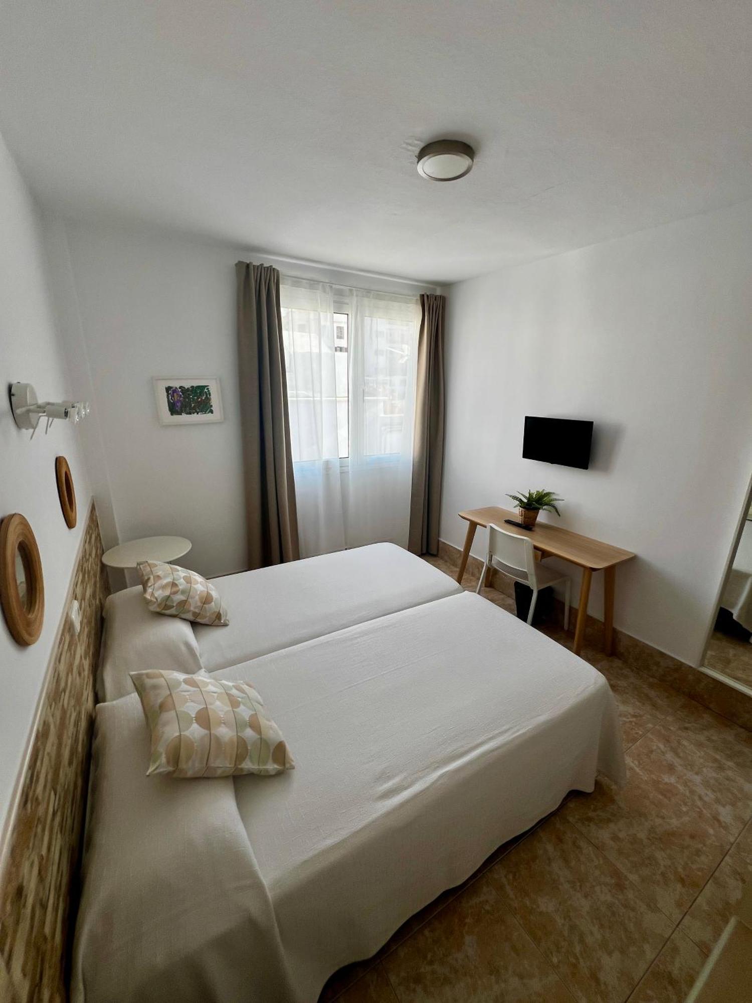 Hostal Residencia Cardona Arrecife Kültér fotó